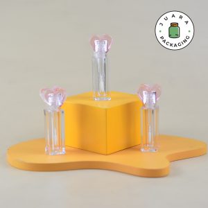 Wadah Lipcare Acrylic Hati - 3.5 ml