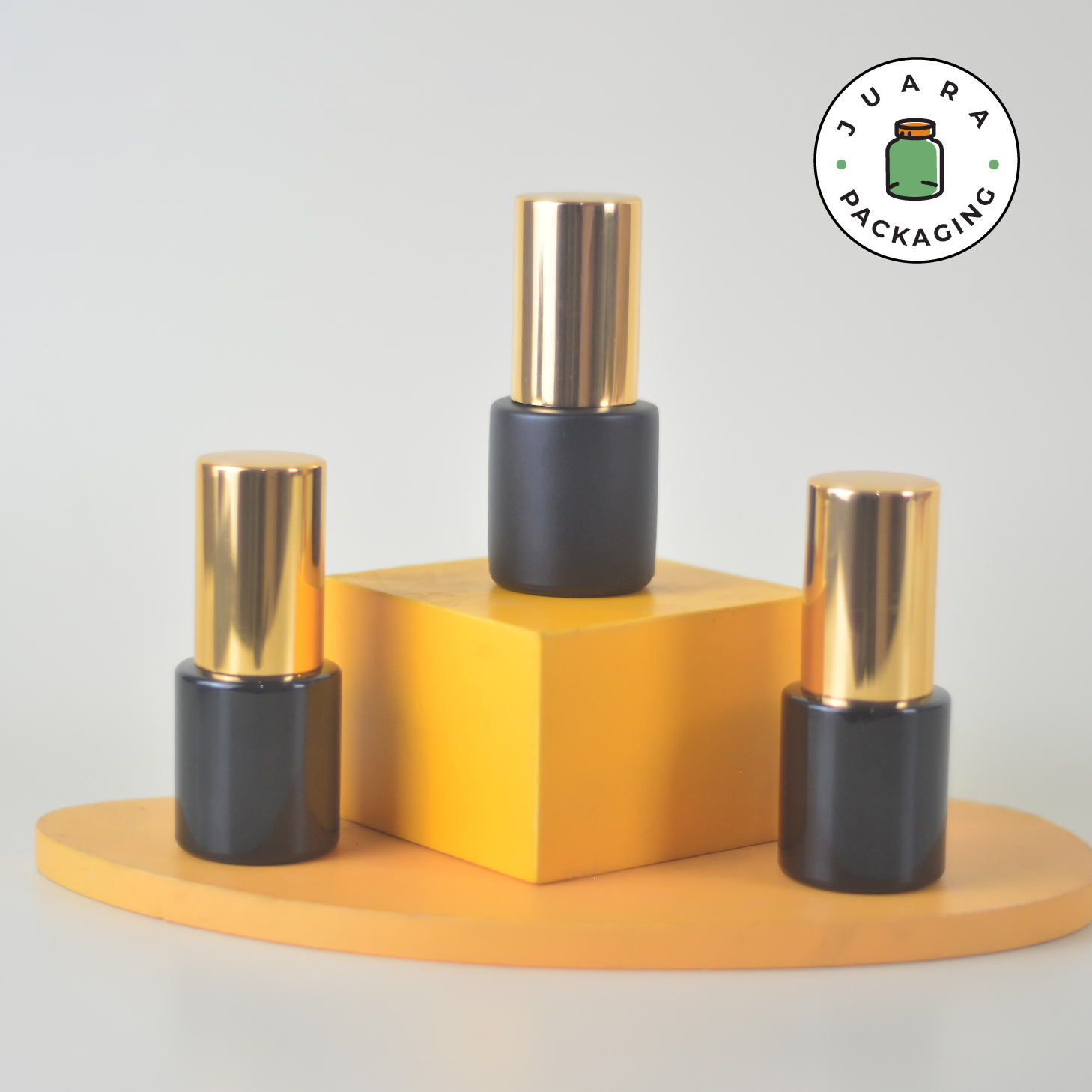 Botol Kaca Hitam Tutup Pump Gold Tutup Silinder - 20ml - Image 2