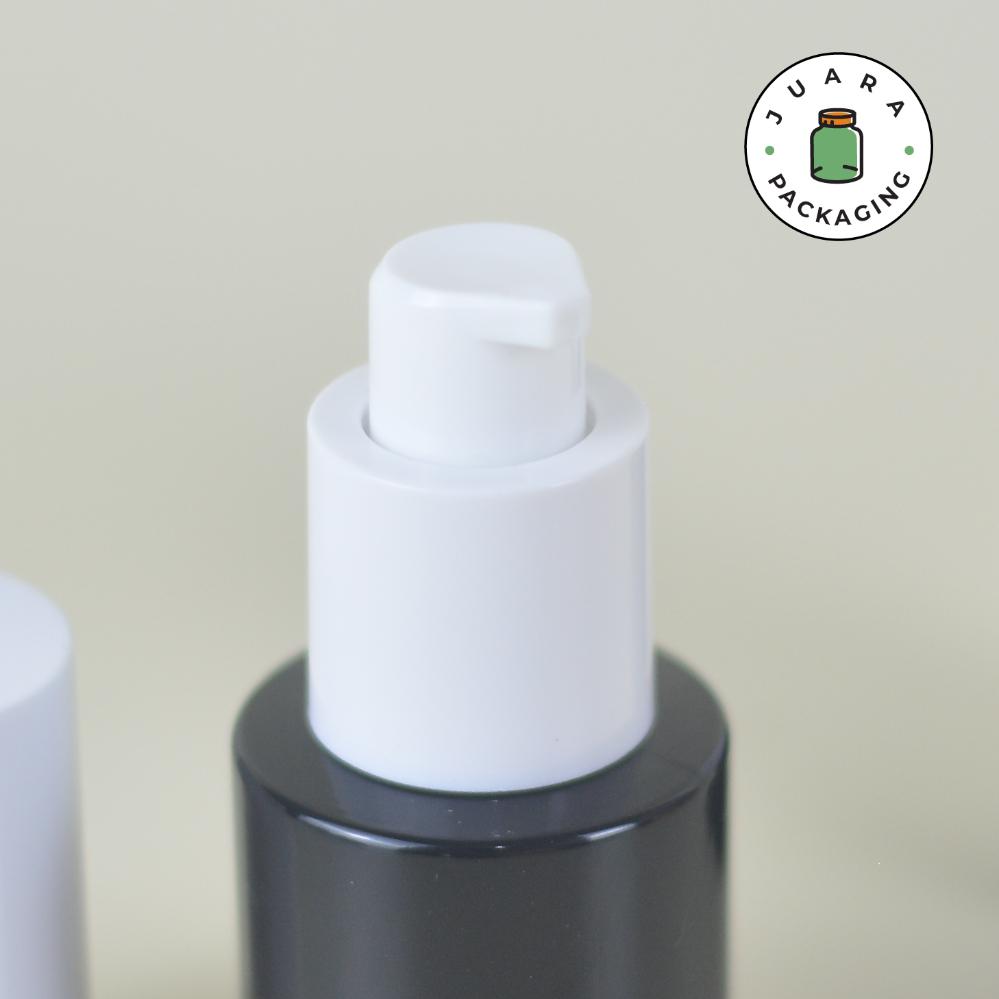 Botol Kaca Hitam Tutup Pump Putih Silinder Tinggi - 20ml - Image 5