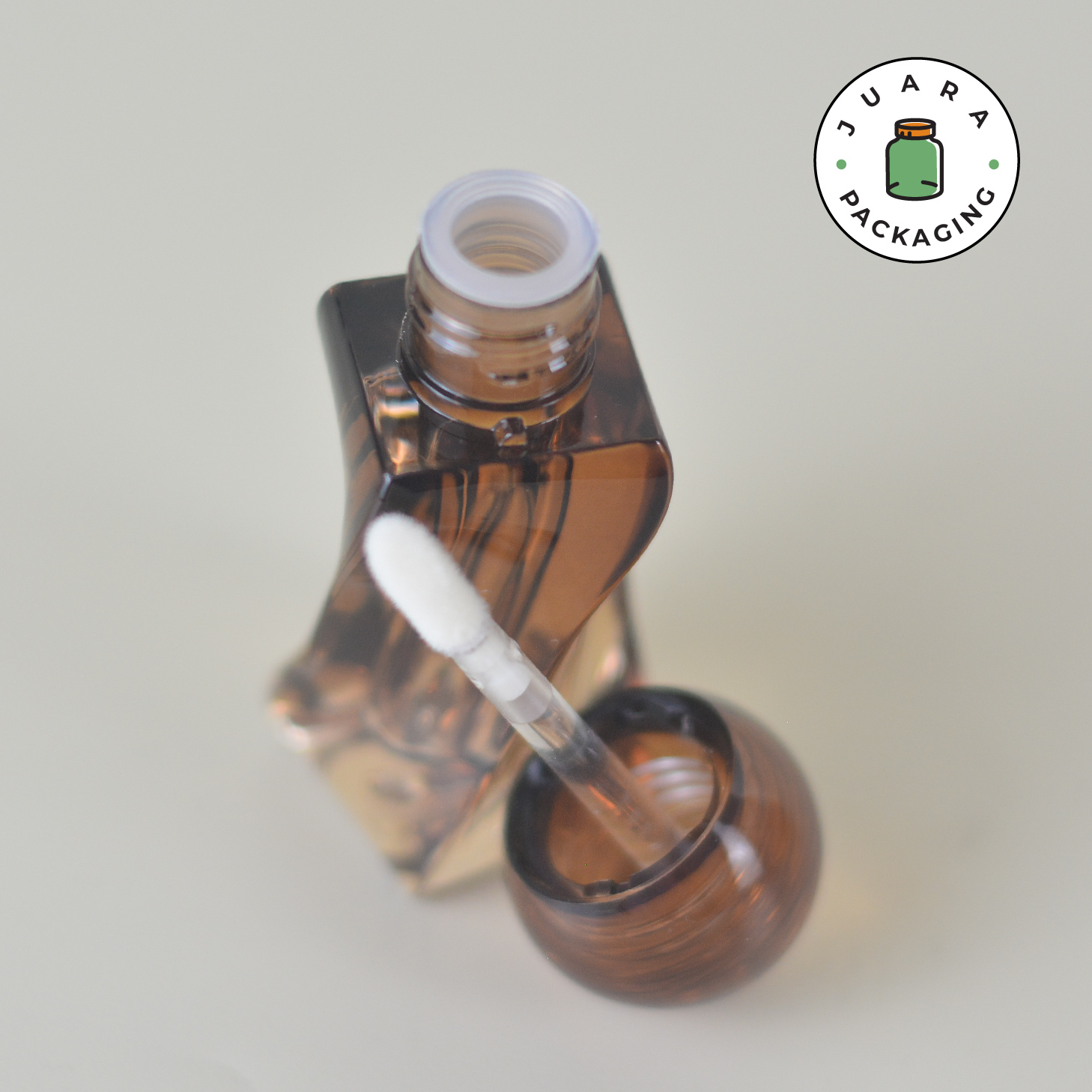 Wadah Lipcare Coklat - 2.5 gr - Image 4